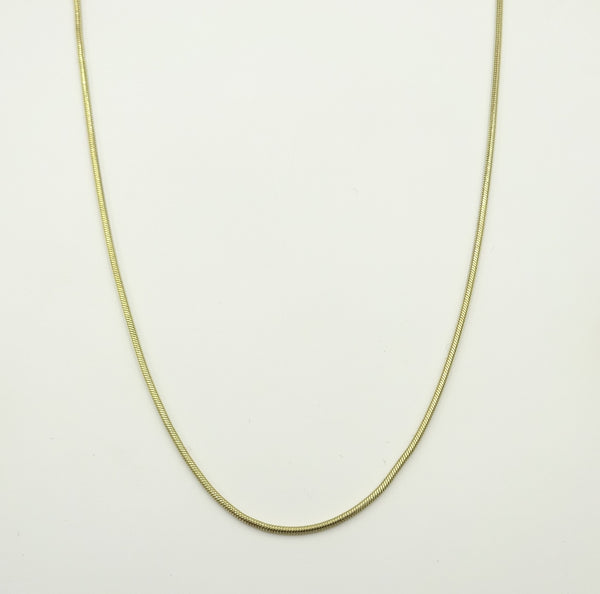 9ct gold fine snake chain 18". 4gr